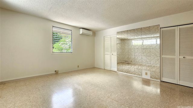 970 Apokula Place, Kailua, HI 96734
