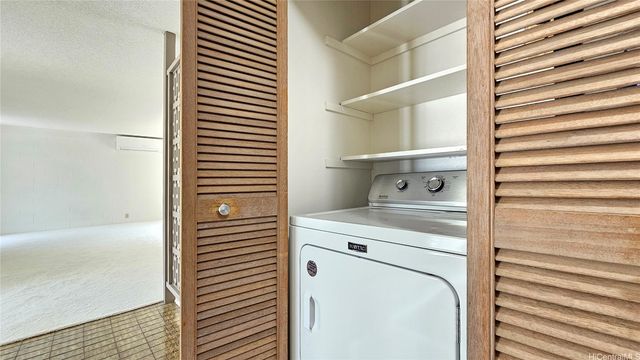 970 Apokula Place, Kailua, HI 96734