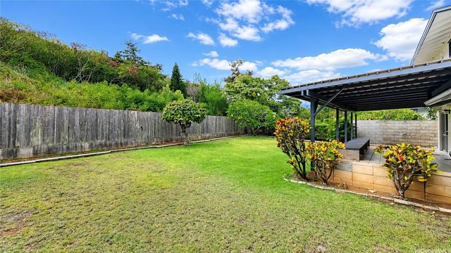 970 Apokula Place, Kailua, HI 96734