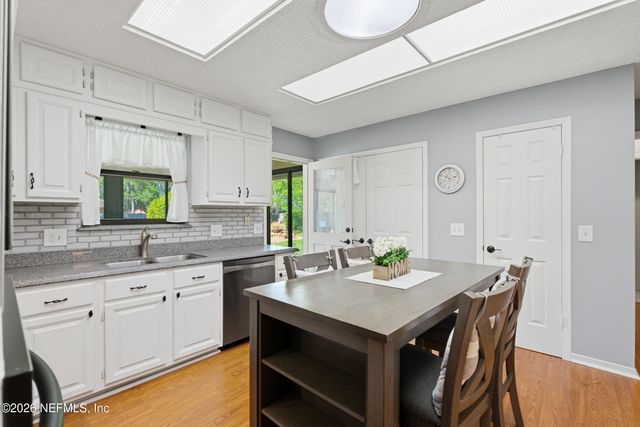 752 CAMERON Drive, Orange Park, FL 32073