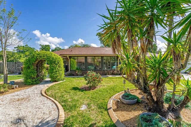 752 CAMERON Drive, Orange Park, FL 32073