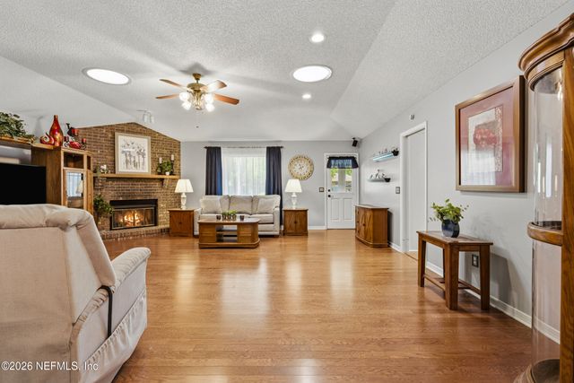 752 CAMERON Drive, Orange Park, FL 32073