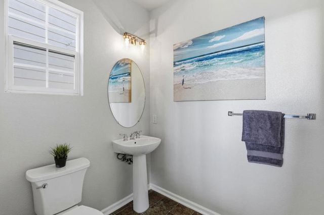 828 Steve Courter Way, Daly City, CA 94014