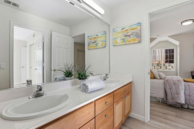 828 Steve Courter Way, Daly City, CA 94014