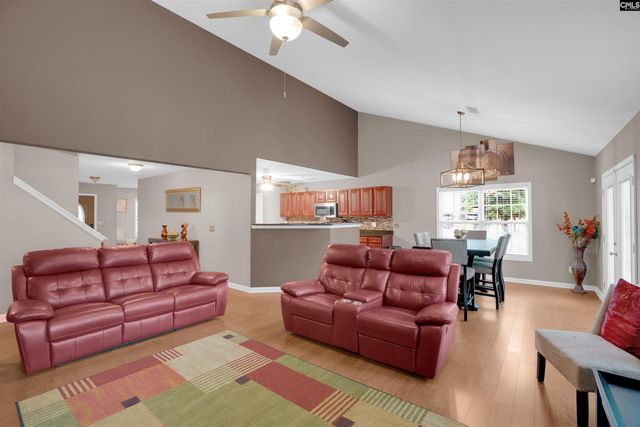 946 FARNSWORTH Drive, Hopkins, SC 29061