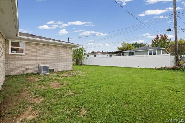 87 North Transit Hill Drive, Cheektowaga, NY 14043