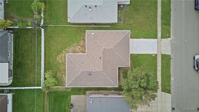 87 North Transit Hill Drive, Cheektowaga, NY 14043