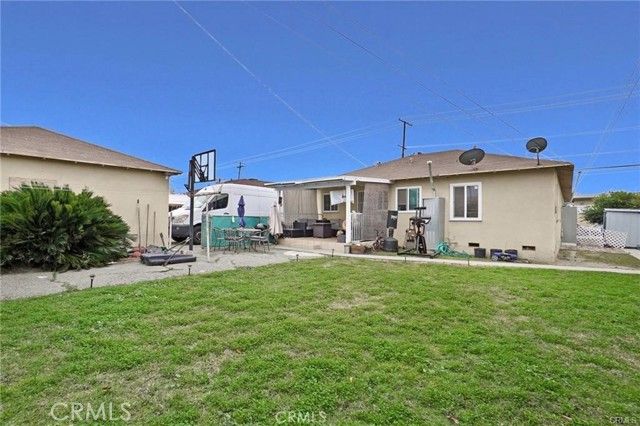 1303 E Kingsley Avenue, Pomona, CA 91767