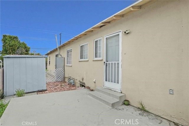 1303 E Kingsley Avenue, Pomona, CA 91767