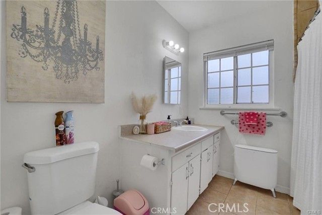 1303 E Kingsley Avenue, Pomona, CA 91767