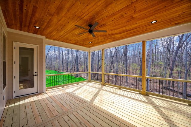 4776 Virginia Pine Road, Signal Mountain, TN 37377