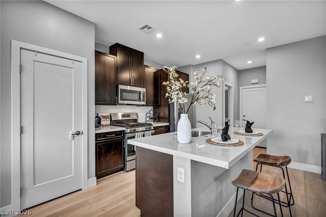 3186 Lumassina Way, Henderson, NV 89044