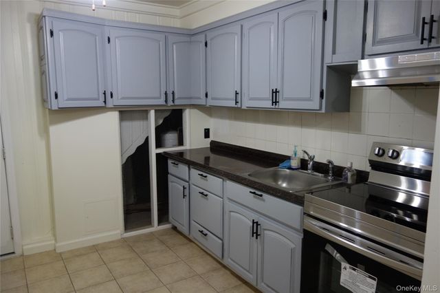 664 Bryant Street, Westbury, NY 11590