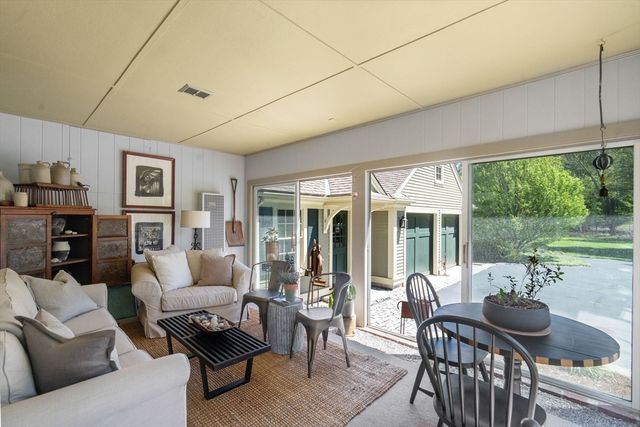215 Washington Street, Sherborn, MA 01770