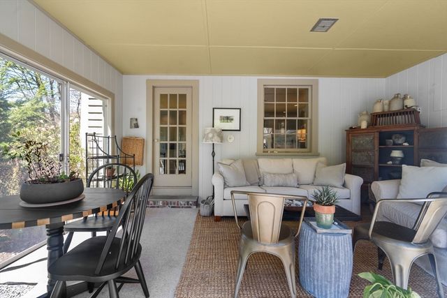 215 Washington Street, Sherborn, MA 01770