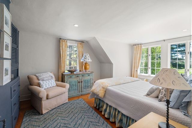 215 Washington Street, Sherborn, MA 01770