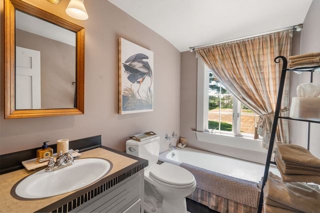 215 Washington Street, Sherborn, MA 01770