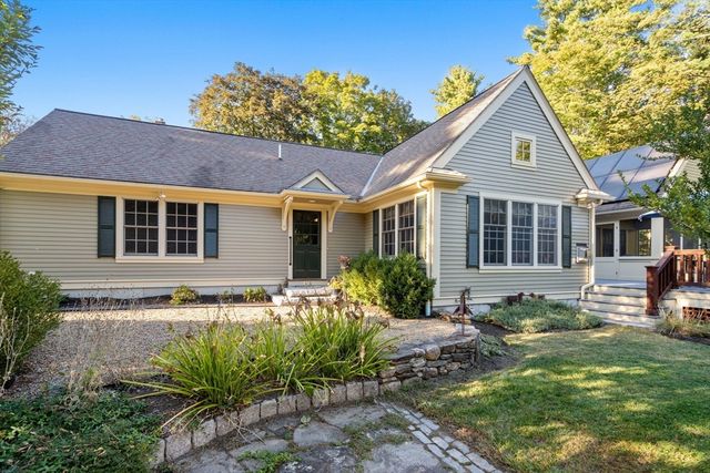215 Washington Street, Sherborn, MA 01770