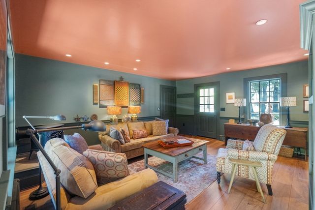 215 Washington Street, Sherborn, MA 01770