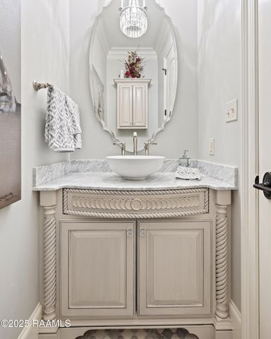 1002 The Lake Drive, Broussard, LA 70518