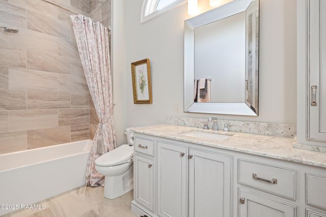 1002 The Lake Drive, Broussard, LA 70518