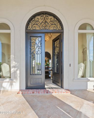 1002 The Lake Drive, Broussard, LA 70518