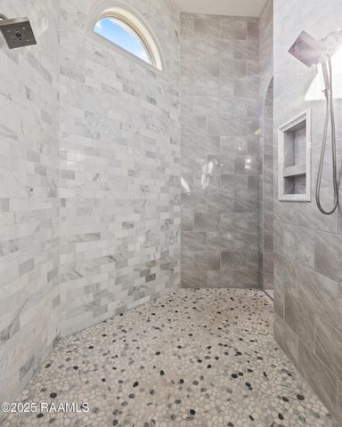 1002 The Lake Drive, Broussard, LA 70518