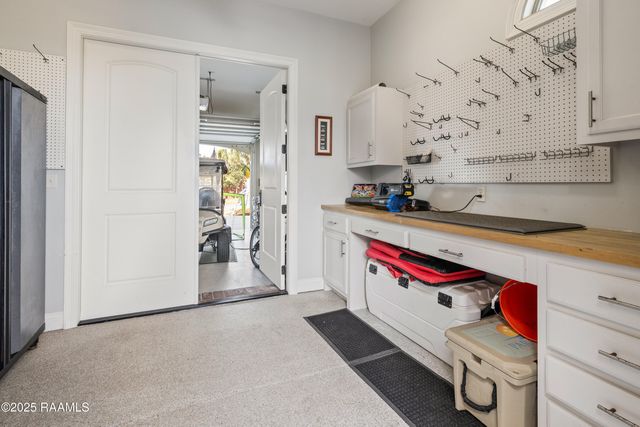 1002 The Lake Drive, Broussard, LA 70518