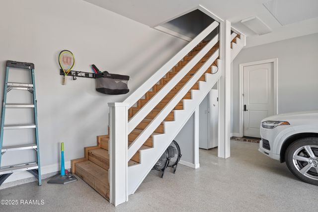 1002 The Lake Drive, Broussard, LA 70518