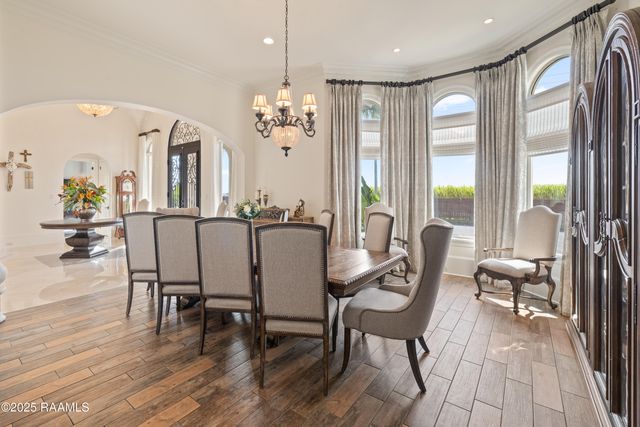 1002 The Lake Drive, Broussard, LA 70518