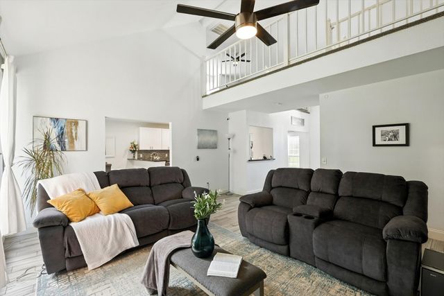 308 Pemberton Place, Cedar Hill, TX 75104