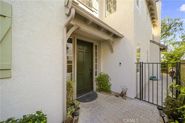 23912 Lakeside Road, Valencia, CA 91355