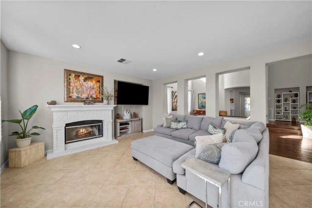 23912 Lakeside Road, Valencia, CA 91355