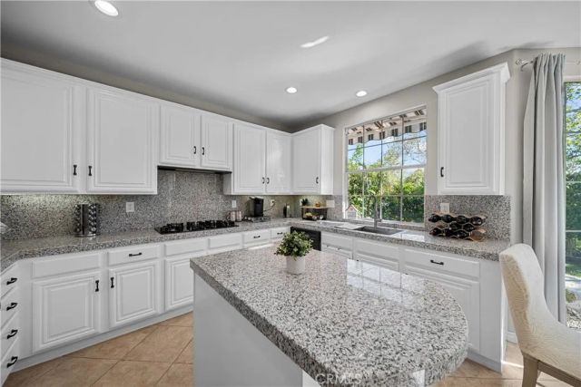 23912 Lakeside Road, Valencia, CA 91355