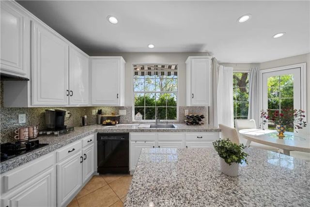 23912 Lakeside Road, Valencia, CA 91355