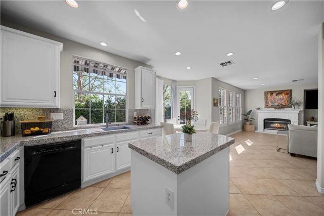 23912 Lakeside Road, Valencia, CA 91355