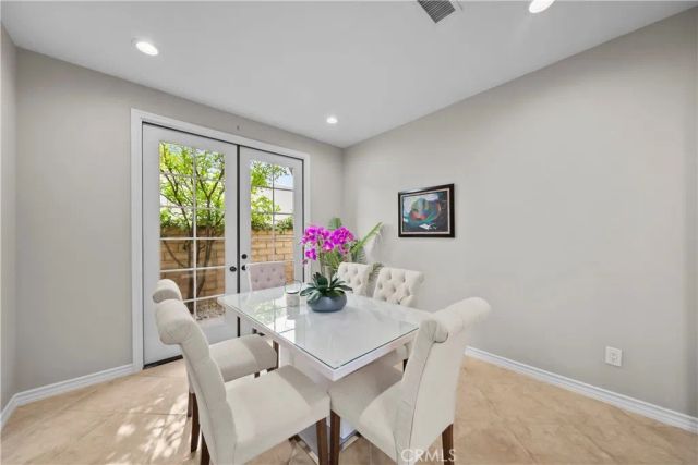 23912 Lakeside Road, Valencia, CA 91355