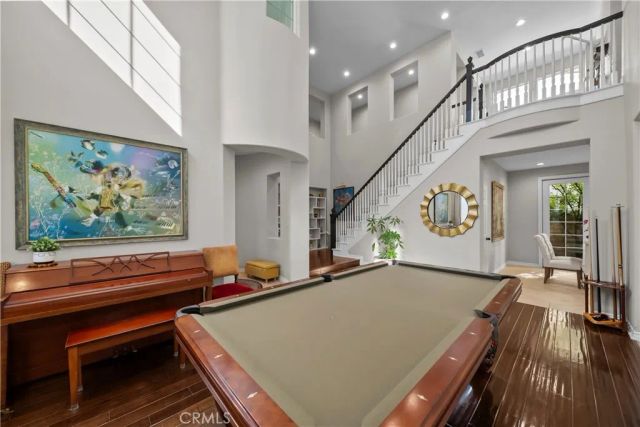 23912 Lakeside Road, Valencia, CA 91355