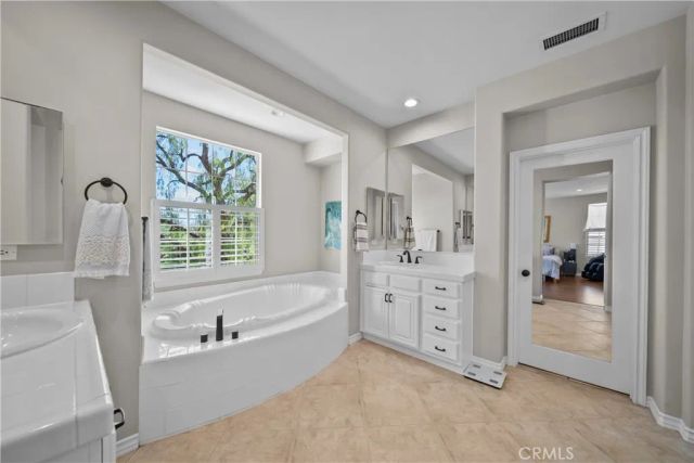 23912 Lakeside Road, Valencia, CA 91355