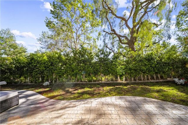 23912 Lakeside Road, Valencia, CA 91355