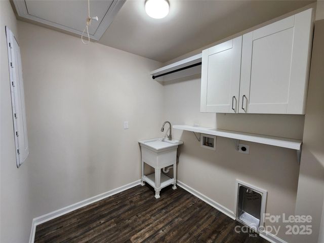 326 Sadie Drive, Matthews, NC 28105