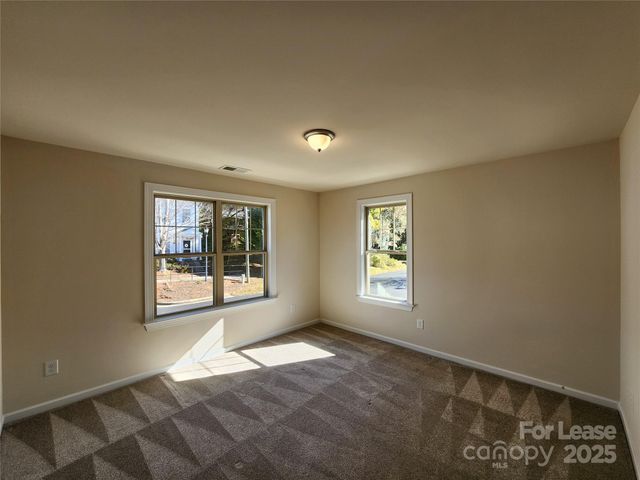 326 Sadie Drive, Matthews, NC 28105