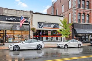 405 Main Street, Woburn, MA 01801