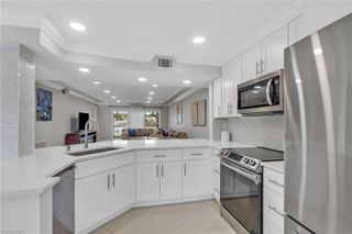 9580 Victoria LN 104, Naples, FL 34109