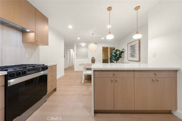 952 Cheyenne, Costa Mesa, CA 92626