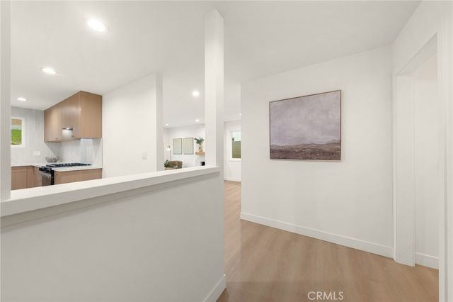 952 Cheyenne, Costa Mesa, CA 92626