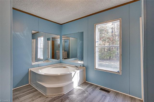 1522 Hopewell Friends Road, Asheboro, NC 27205