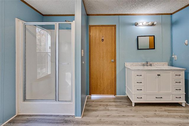 1522 Hopewell Friends Road, Asheboro, NC 27205