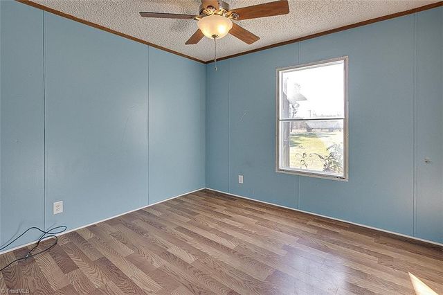 1522 Hopewell Friends Road, Asheboro, NC 27205