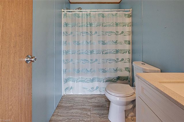 1522 Hopewell Friends Road, Asheboro, NC 27205